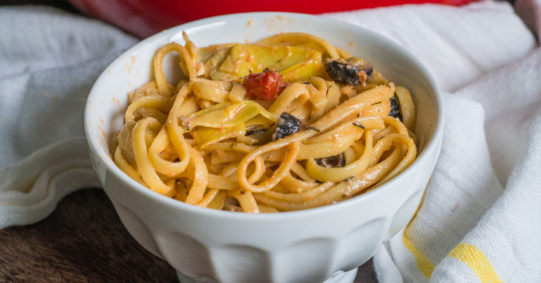 One Pot Mediterranean Pasta