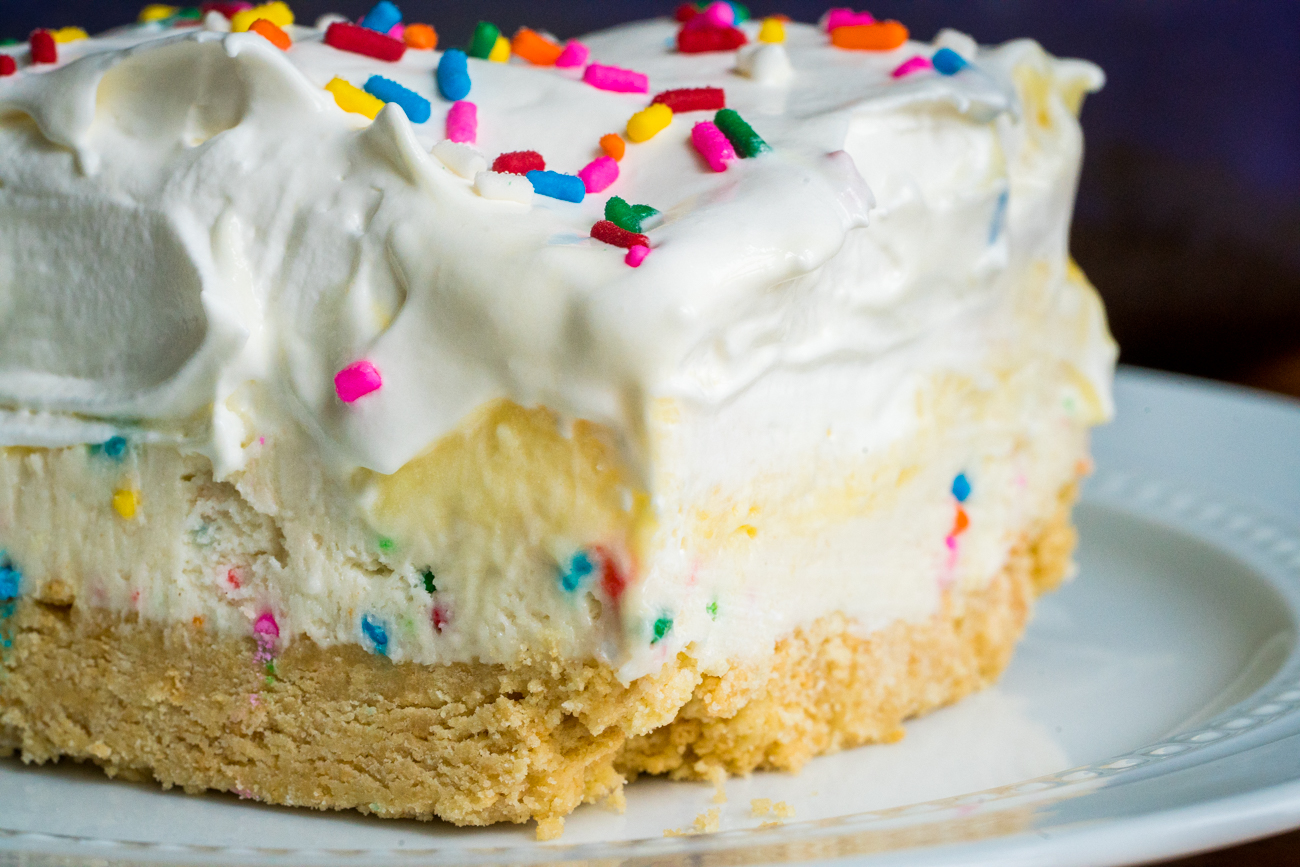 Funfetti Cheesecake (No Bake) - The Baking Explorer