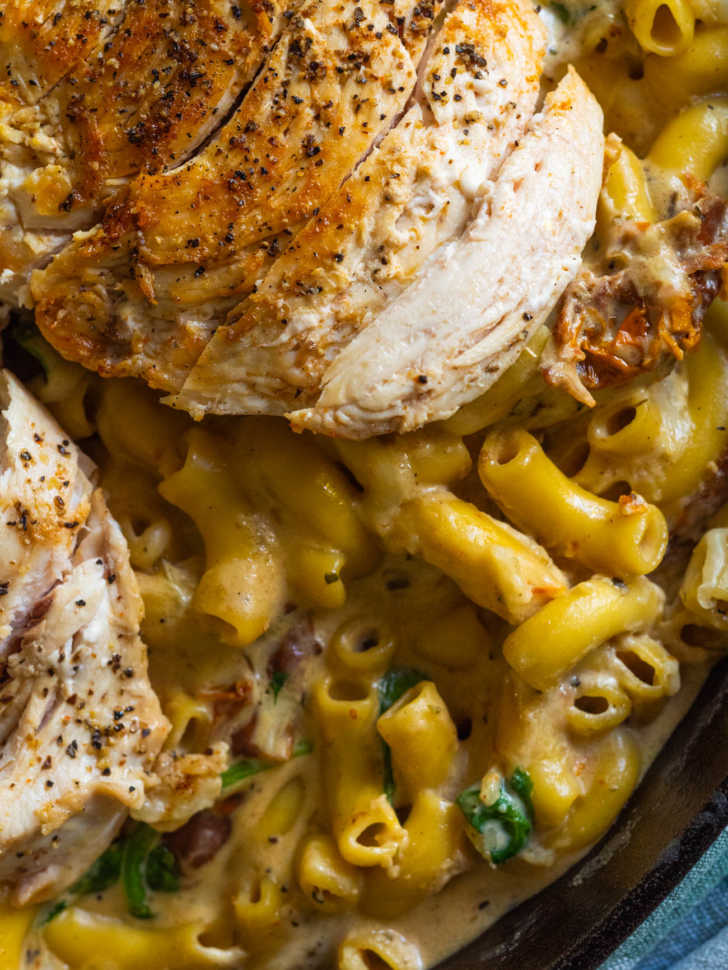 One Pot Tuscan Chicken Mac and Cheese | 12 Tomatoes
