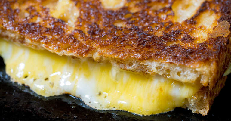 How To Make The Perfect Grilled Cheese