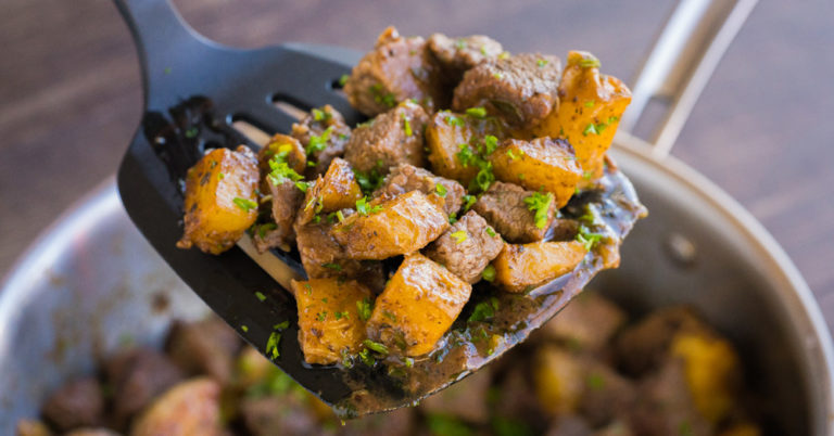 Herby Garlic Butter Steak Bites with Potatoes