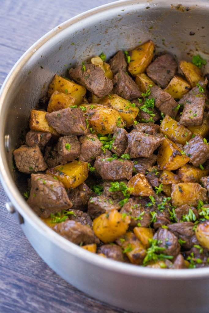 Herby Garlic Butter Steak Bites With Potatoes 12 Tomatoes 