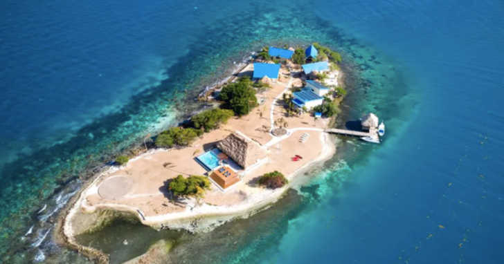 You Can Rent This Private Island For 200 A Night Just Get 19 Friends To Join You 12 Tomatoes