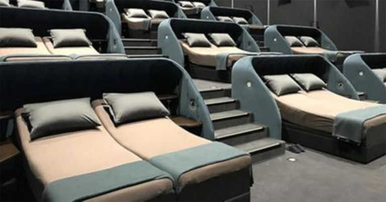 Movie Theater Replaces All Of Its Seats With Comfy Double Beds