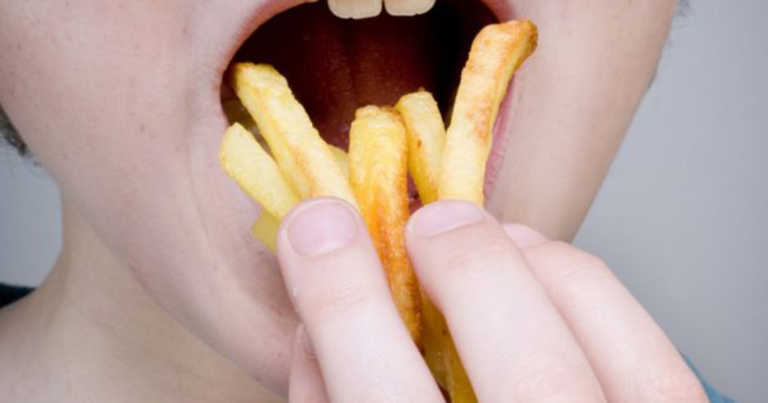 Teenager Goes Deaf And Blind As A Result Of The ‘Junk Food Diet’