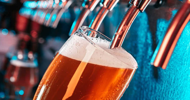 Missouri Bar Sells Drinks By The Hour Rather Than The Glass