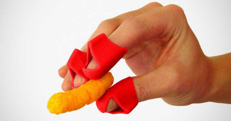 ‘Chip Fingers’ Are A Real Thing And Protect Your Tips From Cheese