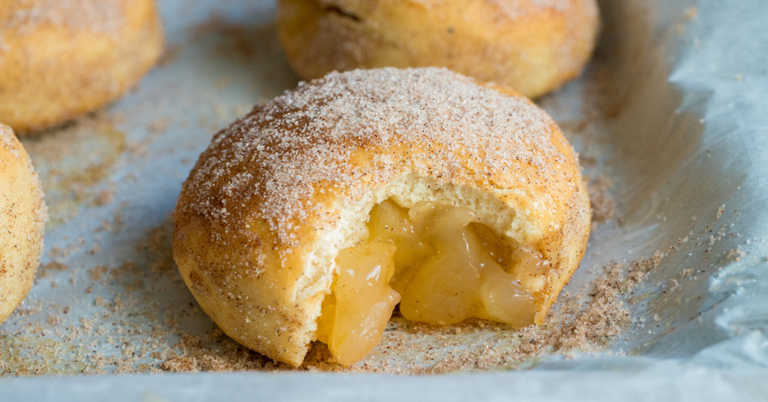 Easy Apple Pie Donuts
