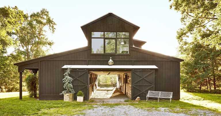 You Can Rent This Modern Tennessee Barn On An Organic Farm