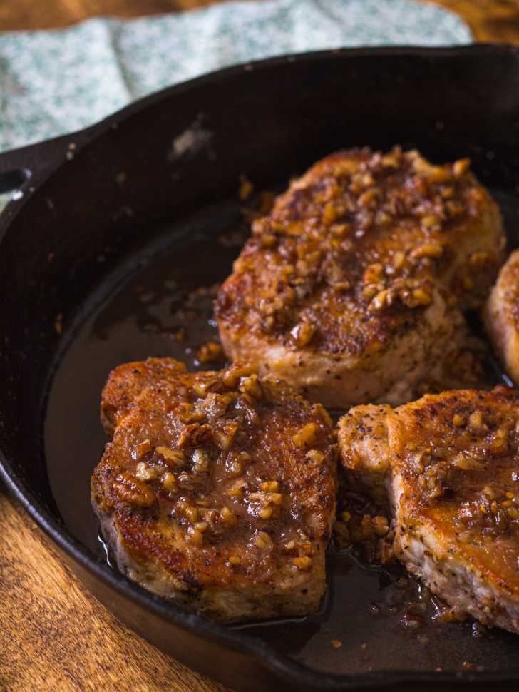 15-Minute Honey Pecan Pork Chops | 12 Tomatoes