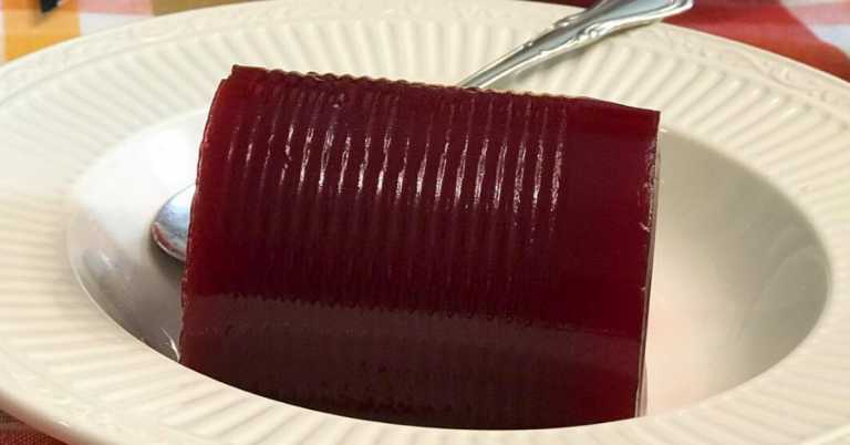 Nearly Half Of America Hates Canned Cranberry Sauce According To A Recent Survey