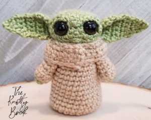 Learn To Crochet Adorable ‘Baby Yoda’, Now You Can | 12 Tomatoes