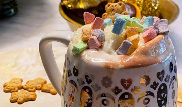 Chrissy Teigen’s Favorite Boozy Hot Cocoa Recipe Looks Delicious