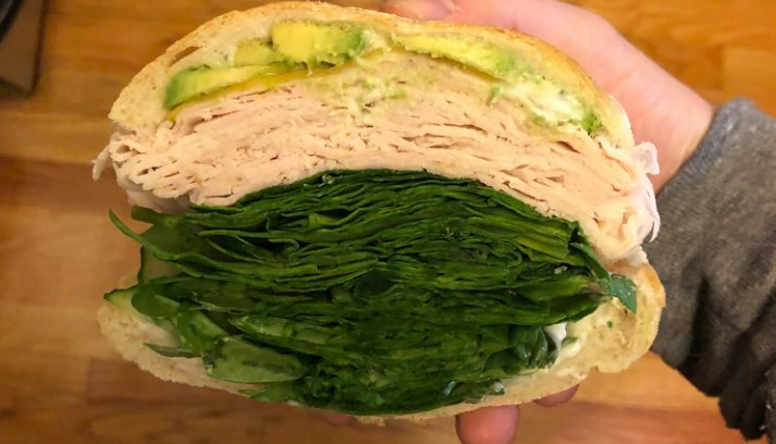 Customer’s Sandwich Went Viral Cause It Had A Ridiculous Amount Of Spinach