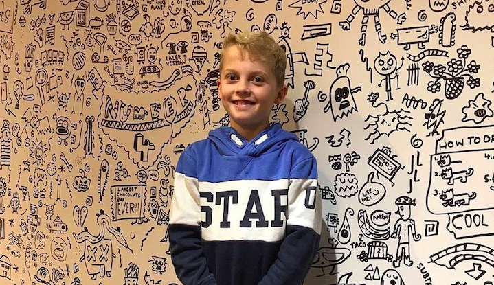 Boy Told ‘Not To Doodle In Class’ Gets A Job Decorating Restaurant Walls