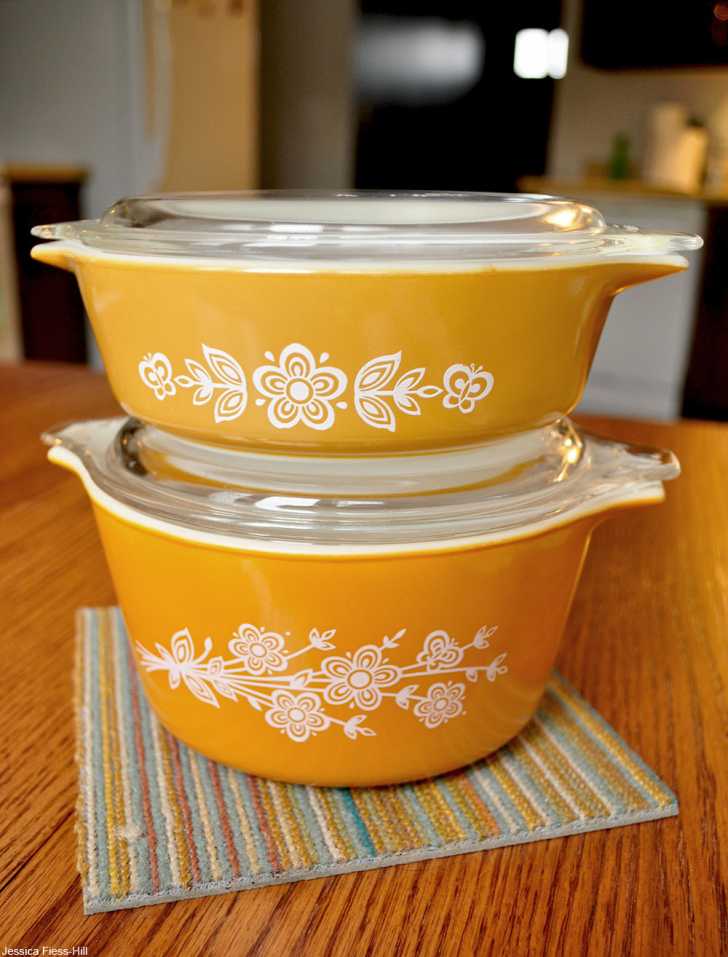 Vintage pyrex outlet cookware