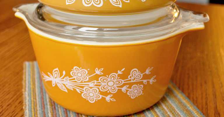 What Pyrex Can (and Can’t) Do in the Kitchen