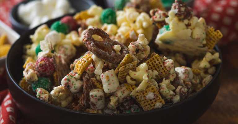 Reindeer Chow Snack Mix