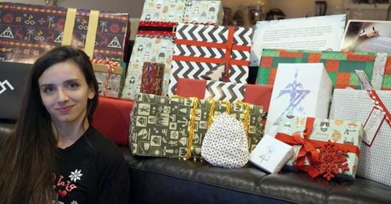 Woman Discovers That Her Reddit Secret Santa Is Billionaire Bill Gates