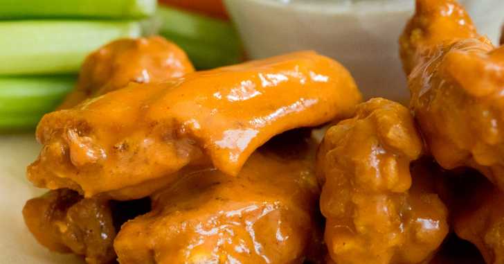 Easy Homemade Buffalo Sauce