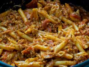 Weeknight Pizza Casserole | 12 Tomatoes