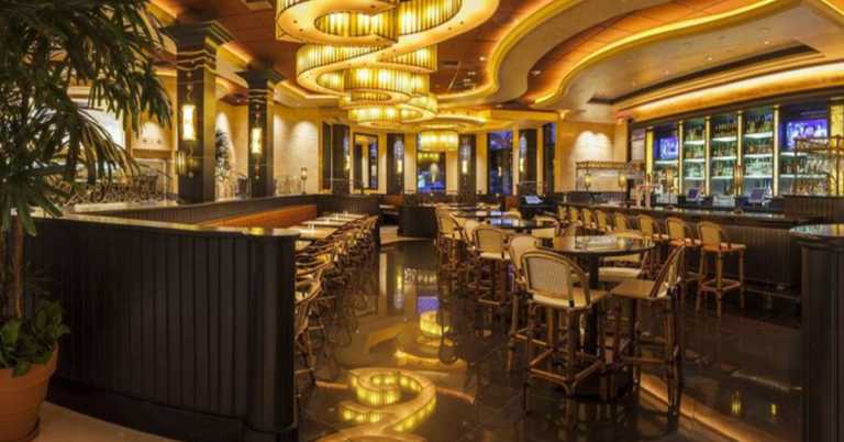 7 Things Cheesecake Factory Employees Would Like You to Know