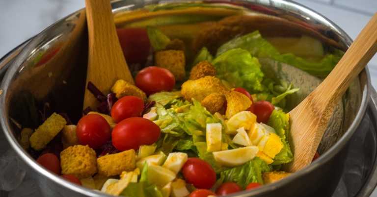 Lawry’s Spinning Salad