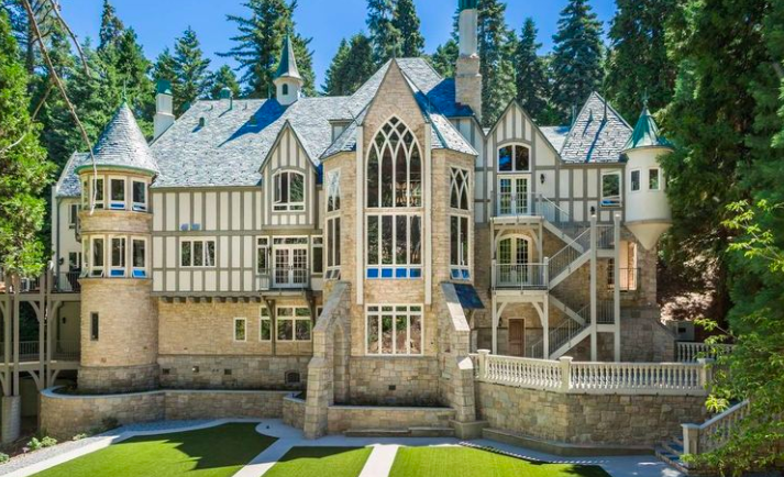 You Can Live Like Royalty And Rent An Entire Castle In California