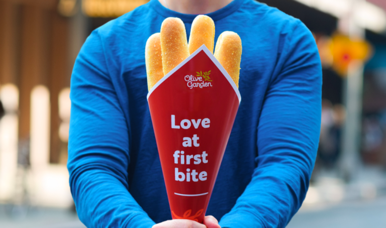 Olive Garden Is Selling ‘Breadstick Bouquets’ For Valentine’s Day