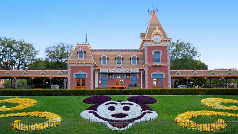 Disneyland Increases The Ticket Prices To Over $200