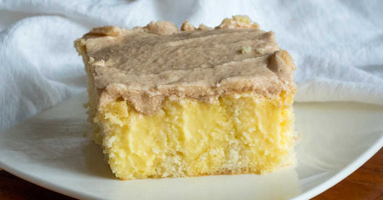 Snickerdoodle Poke Cake