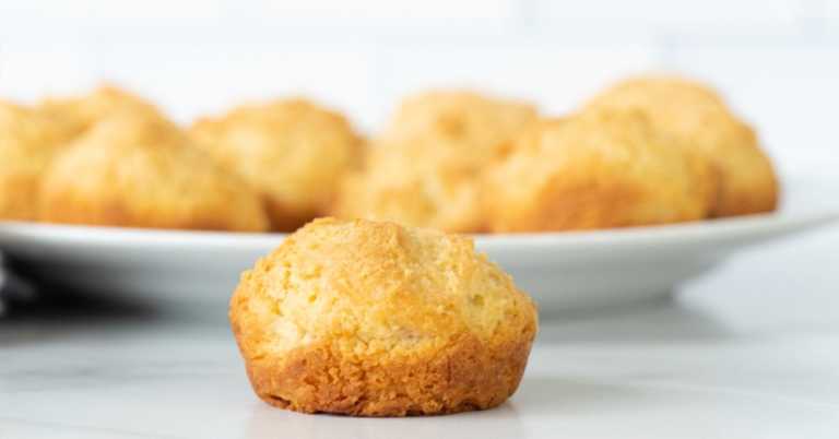 4-Ingredient Southern Butter Muffins