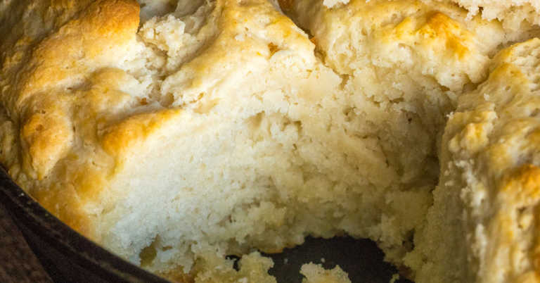 4-Ingredient 7-Up Biscuits