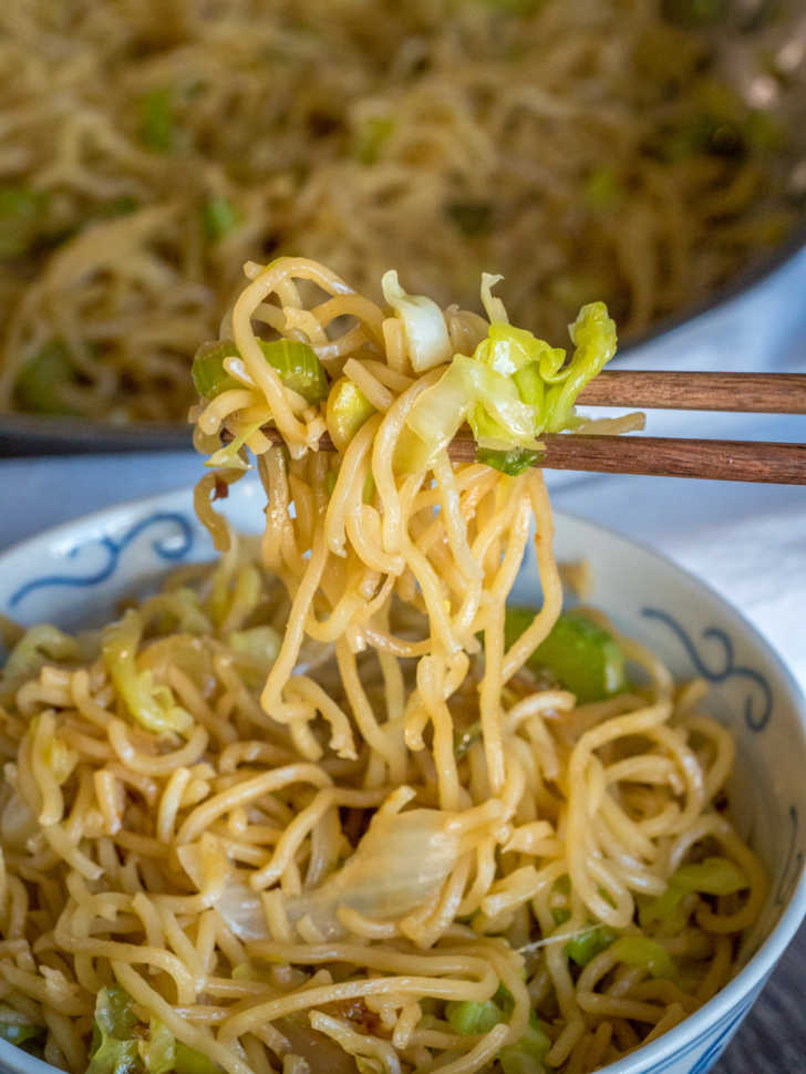 Copycat Panda Express Chow Mein | 12 Tomatoes