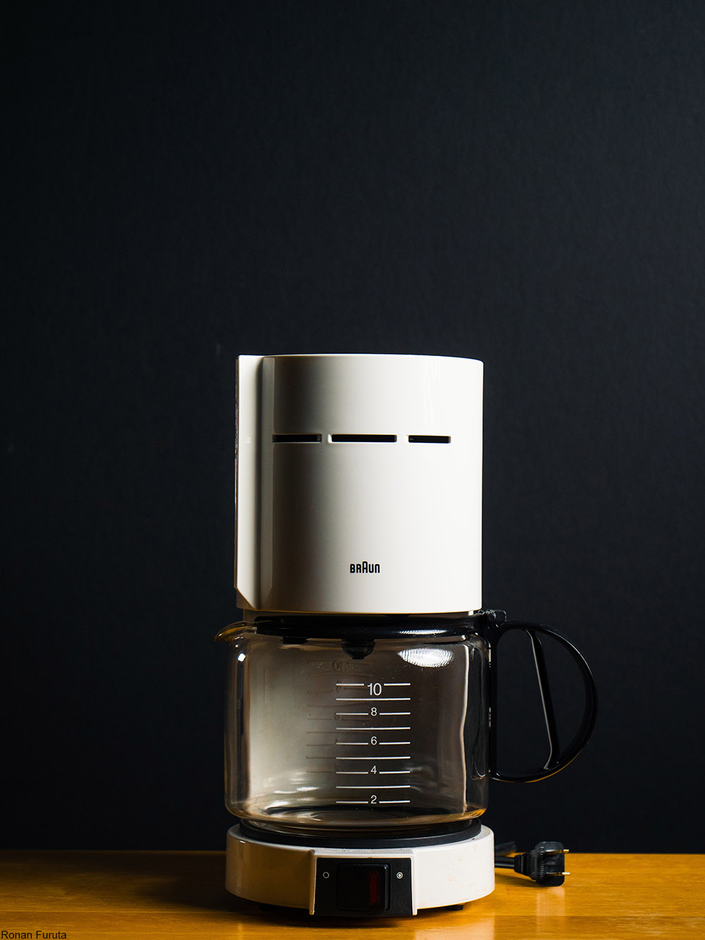 electric coffee maker 