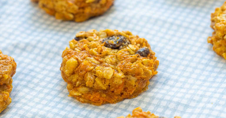Oatmeal Raisin Carrot Cake Cookies