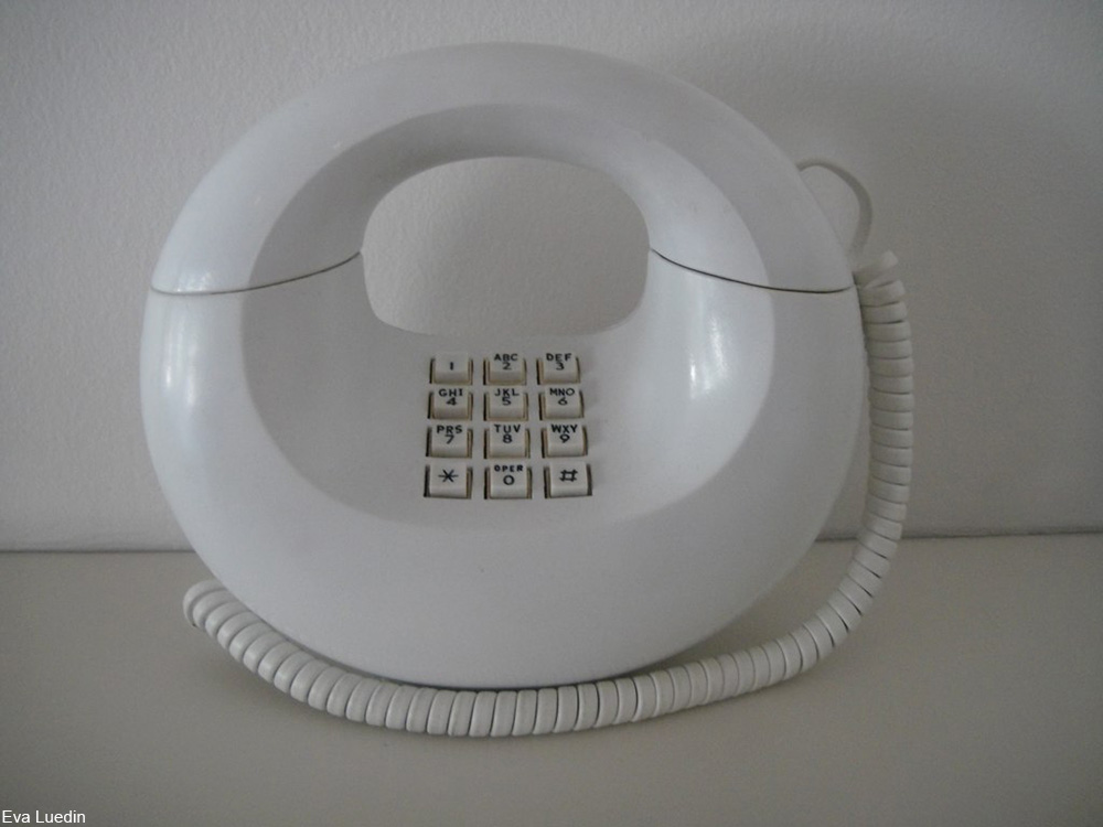 mode, white donut telephone