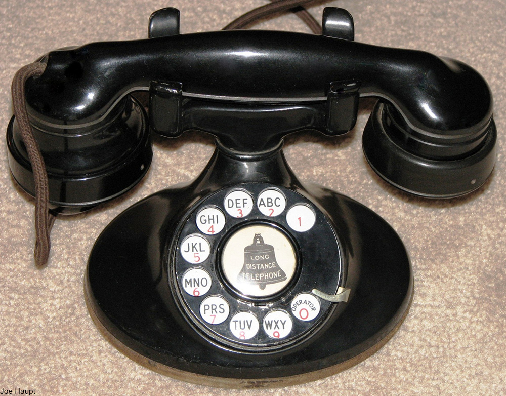 petite 1920s telephone