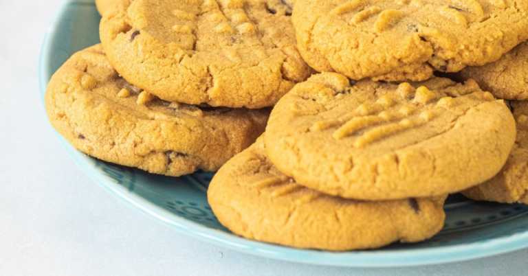 3-Ingredient Peanut Butter Cookies
