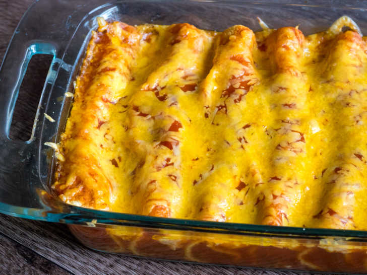 Easy Cheesy Ground Beef Enchiladas | 12 Tomatoes