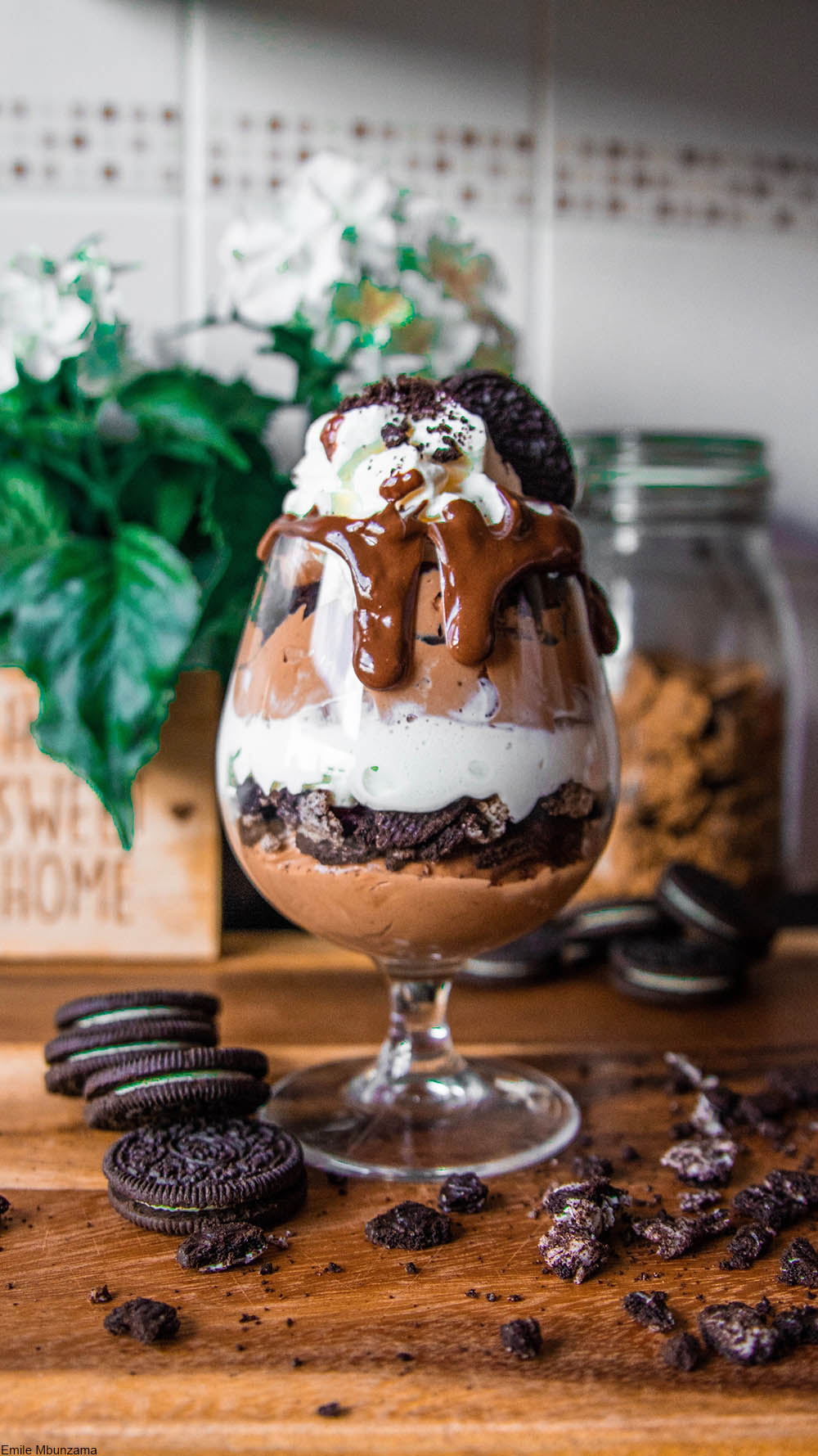 oreo chocolate mousse trifle