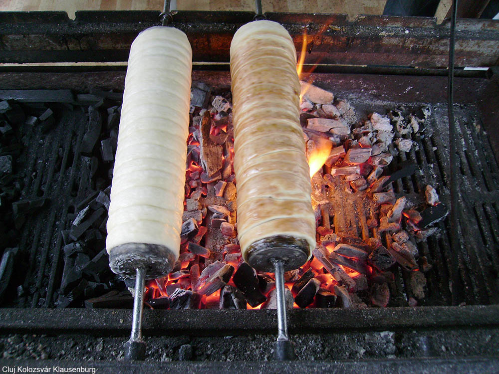 kürtőskalás or chimney cakes