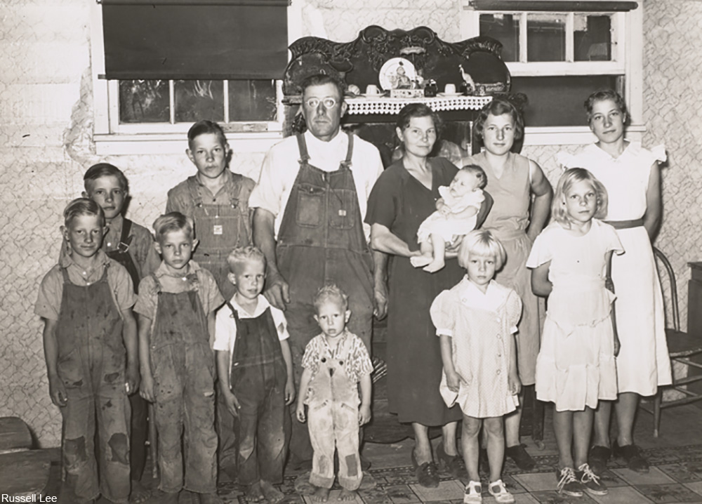 Family of William Rall, FSA (Farm Security Administration) client in Sheridan County, Kansas, 1939