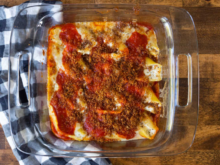 Copycat Olive Garden Jumbo Stuffed Shells | 12 Tomatoes