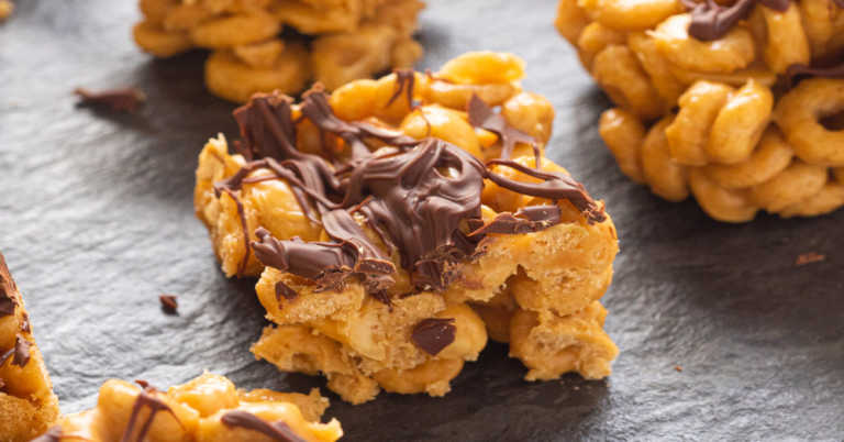 5 Ingredient Peanut Butter Cheerio Bars