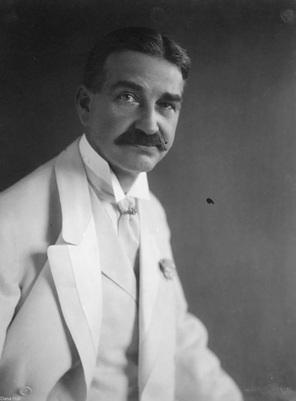photo of L. Frank Baum from 1908