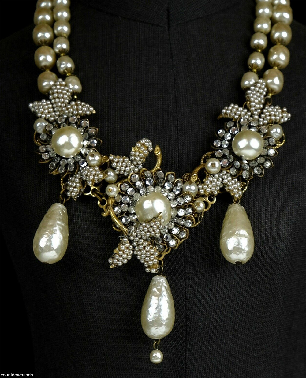 Miriam Haskell baroque pearl necklace