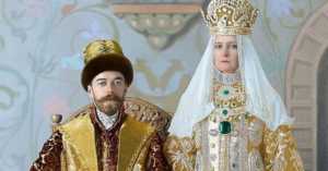 Nicholas II of Russia and Alexandra Fyodorovna dressed up for the 1903 Bal