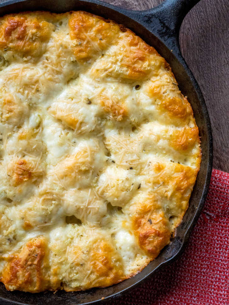 Cheesy Garlic Pull-Apart Bread | 12 Tomatoes