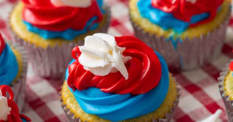 Bomb Pop Cupcakes